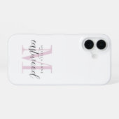 Elegante scriptnaam roze zwart monogram iPhone 16 hoesje (Achterkant horizontaal)
