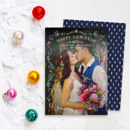Elegante Scrolls Gelukkig Nieuwjaar Navy Blue Foto Feestdagenkaart