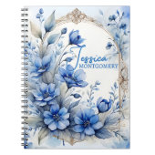 Elegante  serene blauwe bloesems notitieboek (Voorkant)