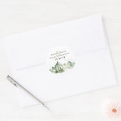 Elegante serene groene berglandschap bruiloft ronde sticker (Envelop)
