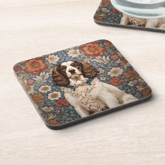 Elegante spaniël op bloemenachtergrond bier onderzetter (Linkerzijde)