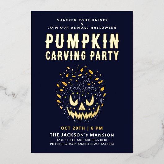 Elegante Spooky Halloween Nachtpompoen Carving Folie Uitnodiging (Voorkant)