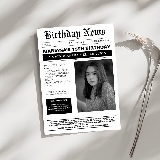 Elegante stijlvolle krant Quinceañera Kaart