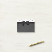 Elegante stijlvolle zwarte, witte polka stippen - post-it® notes (Op bureau)