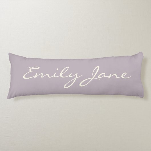 Elegante Stof Lilac Handgeschreven Script Naam Cus Lichaamskussen (Voorkant)