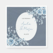 Elegante Stofblauwe Bloemrijke Script Bruiloft Servet (Voorkant)