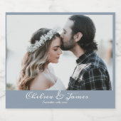 Elegante Stofblauwe Calligrafie Foto Bruiloft Fees Sparkling Wijnetiket (Enkel label)