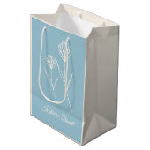 Elegante Stofblauwe Eenvoudige Bloem Medium Cadeauzakje (Voorkant Gekanteld)