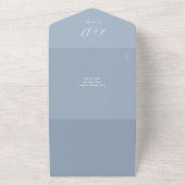 Elegante Stofblauwe QR Code Monogram Huwelijk All In One Uitnodiging (Buitenkant)