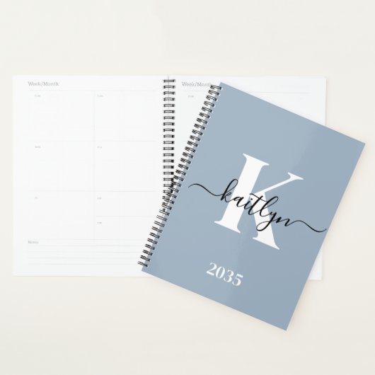 Elegante Stofblauwe Script Monogram Planner (Display)