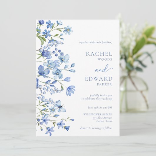 Elegante Stofblauwe Wilde Bloemen Bruiloft Kaart (Staand voorkant)