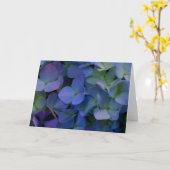 Elegante stoffige blauw paarse bloemen kaart (Gele Bloem)