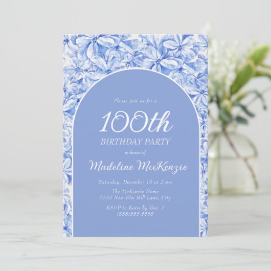Elegante Stoffige Blauwe Bloemenboog 100ste Verjaa Kaart (Staand voorkant)