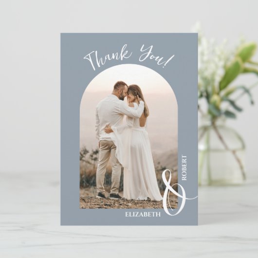 Elegante stoffige blauwe bruiloft foto bedankkaart (Staand voorkant)