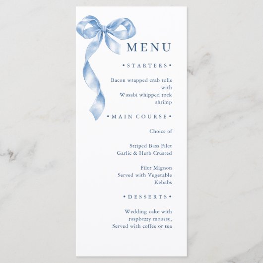 Elegante stoffige blauwe hand getekende boog bruil menu (Voorkant)