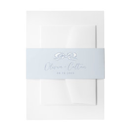 Elegante stoffige blauwe hand getekende boog bruil uitnodigingen wikkel