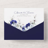 Elegante stoffige blauwe marine bloemenboog bruilo all in one uitnodiging (Achterkant)