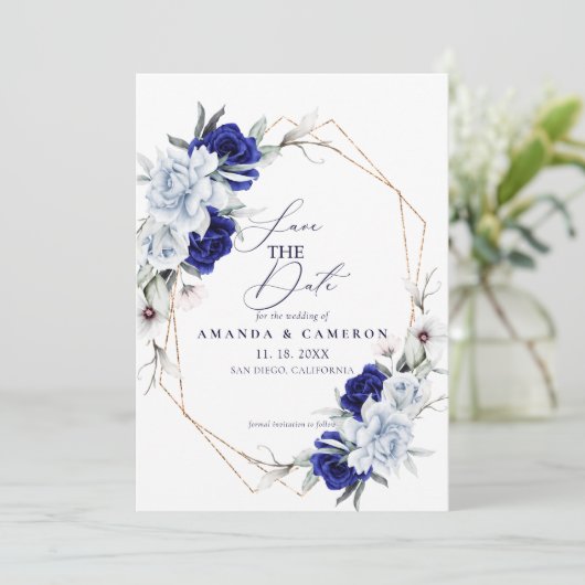 Elegante stoffige blauwe marine bloemenbruiloft save the date (Staand voorkant)