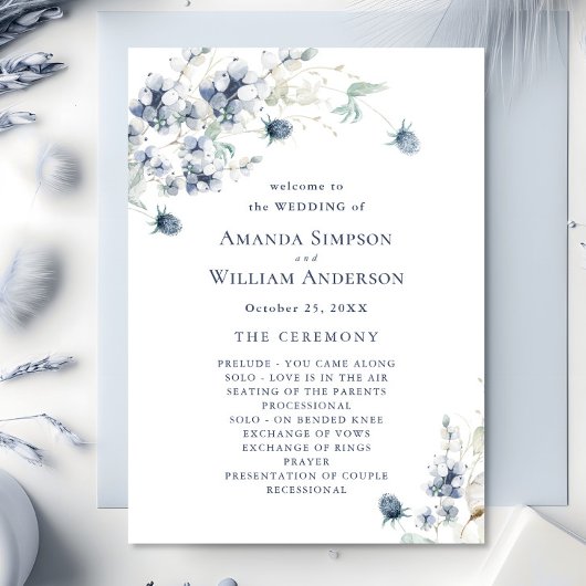 Elegante stoffige blauwe winter huwelijksceremonie programmakaart