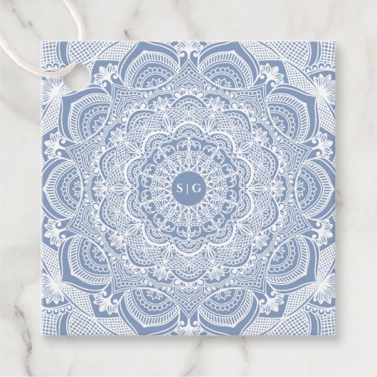 Elegante stoffige blauwe witte kanten mandala klas bedankjes labels (Voorkant)