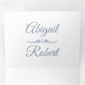 Elegante stoffige blauwe, witte typografie foto br drieluik uitnodiging (Binnenzijde eerst)