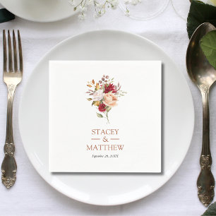 Elegante stoffige rode roze roos bloemenbruiloft servet