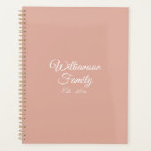 Elegante stoffige roze aangepaste script familiena planner (Voorkant)