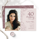Elegante Stoffige Roze Bloemen Foto 40e Verjaardag Kaart<br><div class="desc">Elegante stoffige blush roze en mauve floral 40e verjaardagsfeestuitnodiging met je foto op de voorkant van de kaart. Minimalistisch modern ontwerp met botanische contourtekeningen,  accenten en lettertype. Eenvoudige trendy uitnodigingskaart perfect voor een stijlvol vrouwen dagfeest. Kan worden aangepast aan elke leeftijd. Gedrukte Zazzle-uitnodigingen of direct download digitale afdrukbare sjabloon.</div>