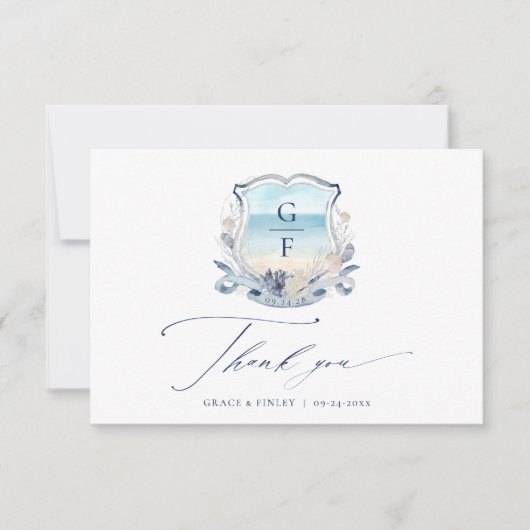 Elegante strand bruiloft monogram crest bedankkaart (Voorkant)