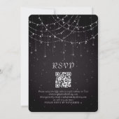 Elegante String Lights QR Code Damask Zwart Bruilo Kaart (Achterkant)