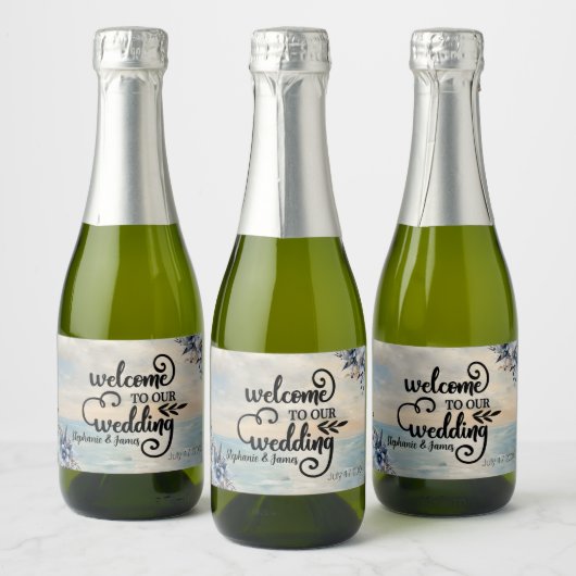 Elegante subtiele zonsondergang en bloemenbruiloft sparkling wijnetiket (Flessen)