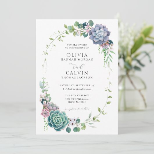 Elegante Succulent Wreath Bruiloft Uitnodiging (Staand voorkant)