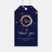 Elegante Sun Moon Monogram Huwelijksgunst Cadeaulabel (Voorkant)