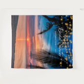 Elegante Sunset Palm Beach Bruidsdouche Achtergron Wandkleed (Voorkant (horizontaal))