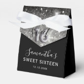 Elegante Sweet 16 Zilveren Glitter & Zwarte Verjaa Bedankdoosjes (Voorkant Zijde)