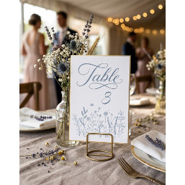 Elegante tafelkaart met wilde bloem in blauw en ha kaart
