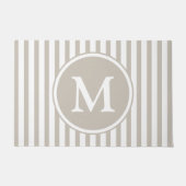 Elegante Taupe Strepen Monogram Deurmat (Voorkant)