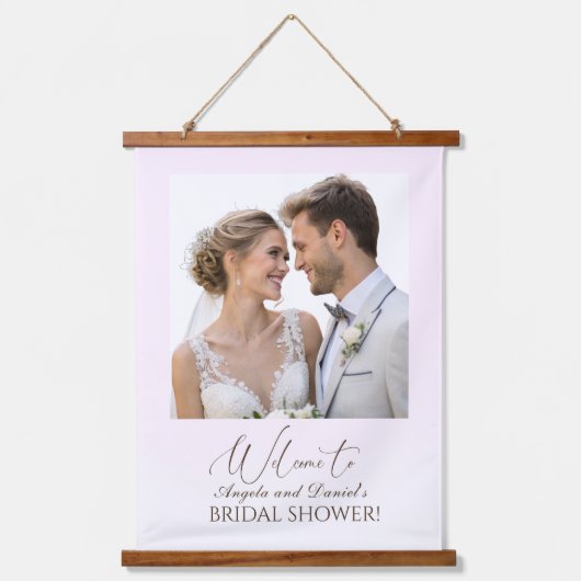 Elegante tender roze bruid en bruidegom Vrijgezell Hangend Wandkleed (Voorkant)