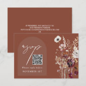 Elegante Terracotta Bloemen QR Code Boog Huwelijk RSVP Kaartje (Voorkant / Achterkant)