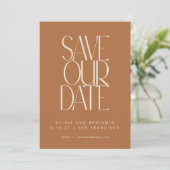Elegante Terracotta Mid Century Modern Typografie Save The Date (Staand voorkant)