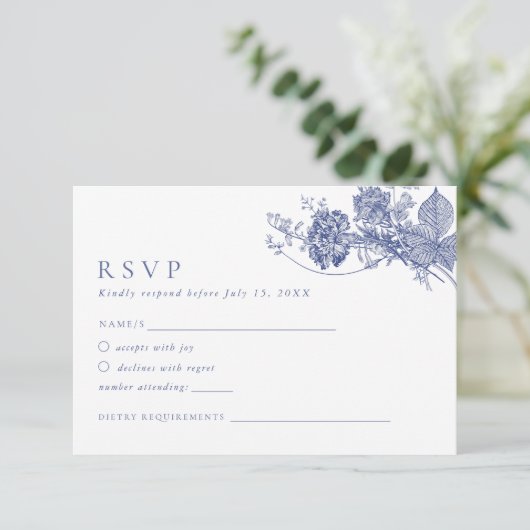Elegante Toile Franse Blauwe Bloemen RSVP-kaart Informatiekaartje (Staand voorkant)