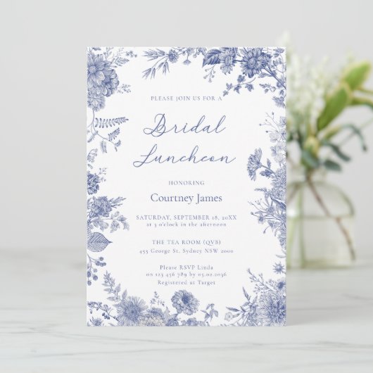 Elegante Toile Franse Blauwe Toile Bruids Luncheon Kaart (Staand voorkant)