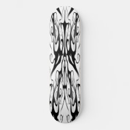 Elegante Tribale Tattoo Digitale Zwart en Wit Persoonlijk Skateboard