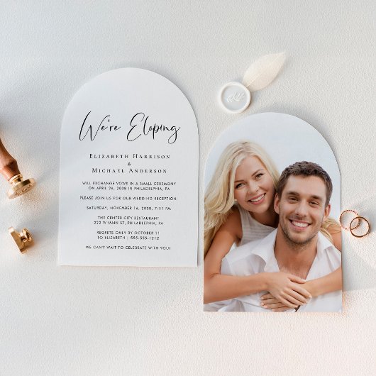 Elegante trouwboogfoto bruiloftsreceptie kaart