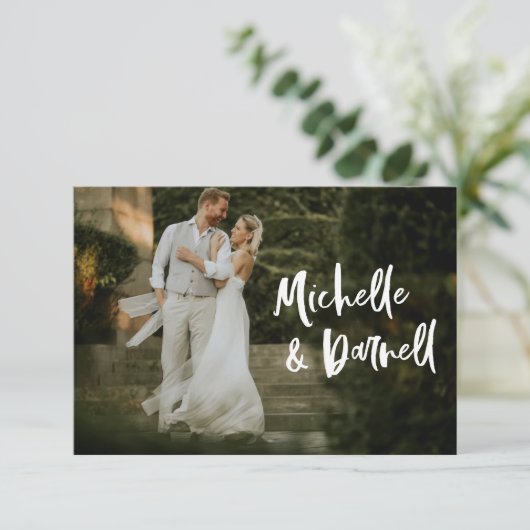Elegante trouwfoto met liefdeshart script bedankkaart (Staand voorkant)