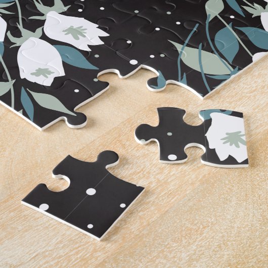 Elegante Tulp Bloem Patroon Zwarte Achtergrond Legpuzzel (Zijkant)