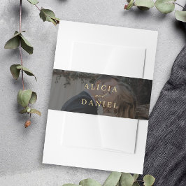 Elegante typografie goud zwart foto bruiloft uitnodigingen wikkel