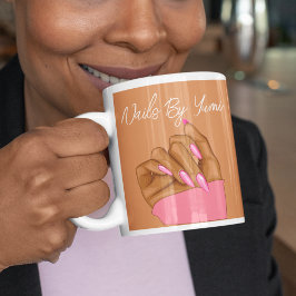 Elegante Typografie Nail Salon Branded Vrouwelijk Koffiemok