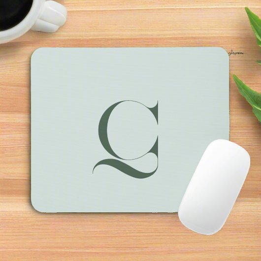 Elegante Typografie Sage Green Monogram Initiaal Muismat