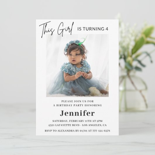 Elegante uitnodigingen voor de 4e verjaardag Foto  (Staand voorkant)